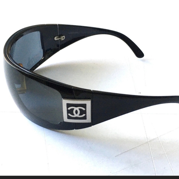 CHANEL 5085 - Picture 2 of 5